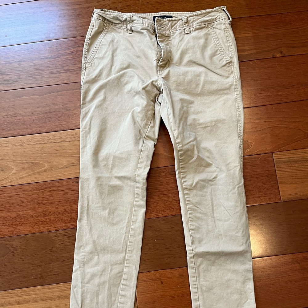 Men’s Aeropostale Slim Straight Leg Khakis